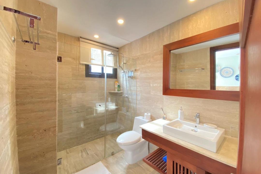 Photo of Bathroom in Portillo