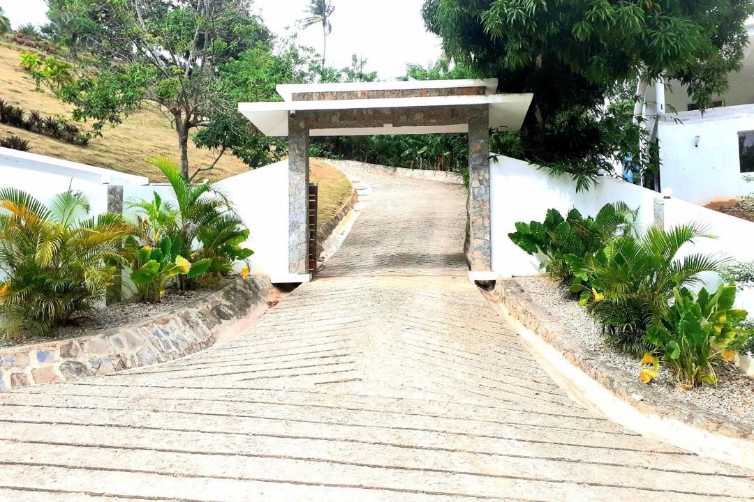 Photo of Others in Samana