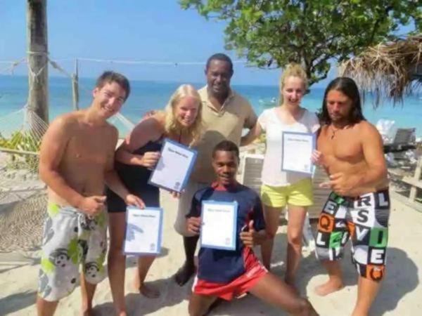 Photo of Others in Mana Island