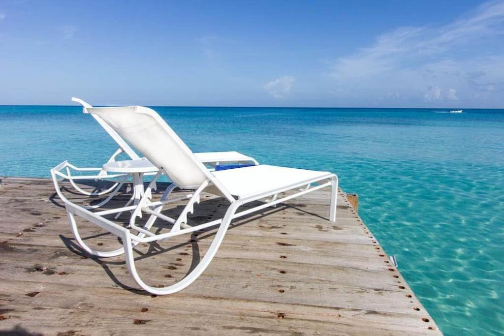 Photo of Others in Dominicus