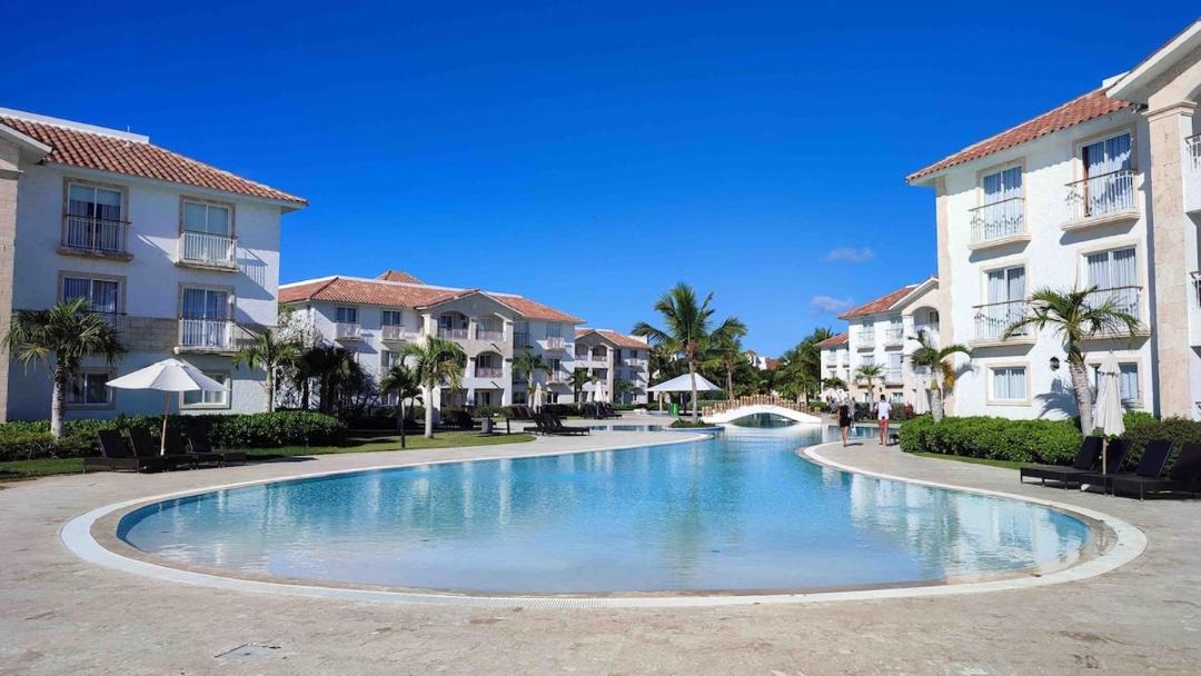 Photo of Others in Dominicus