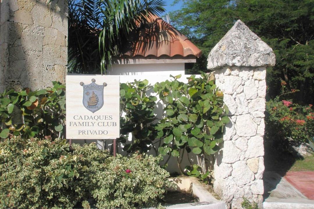 Photo of Others in Dominicus