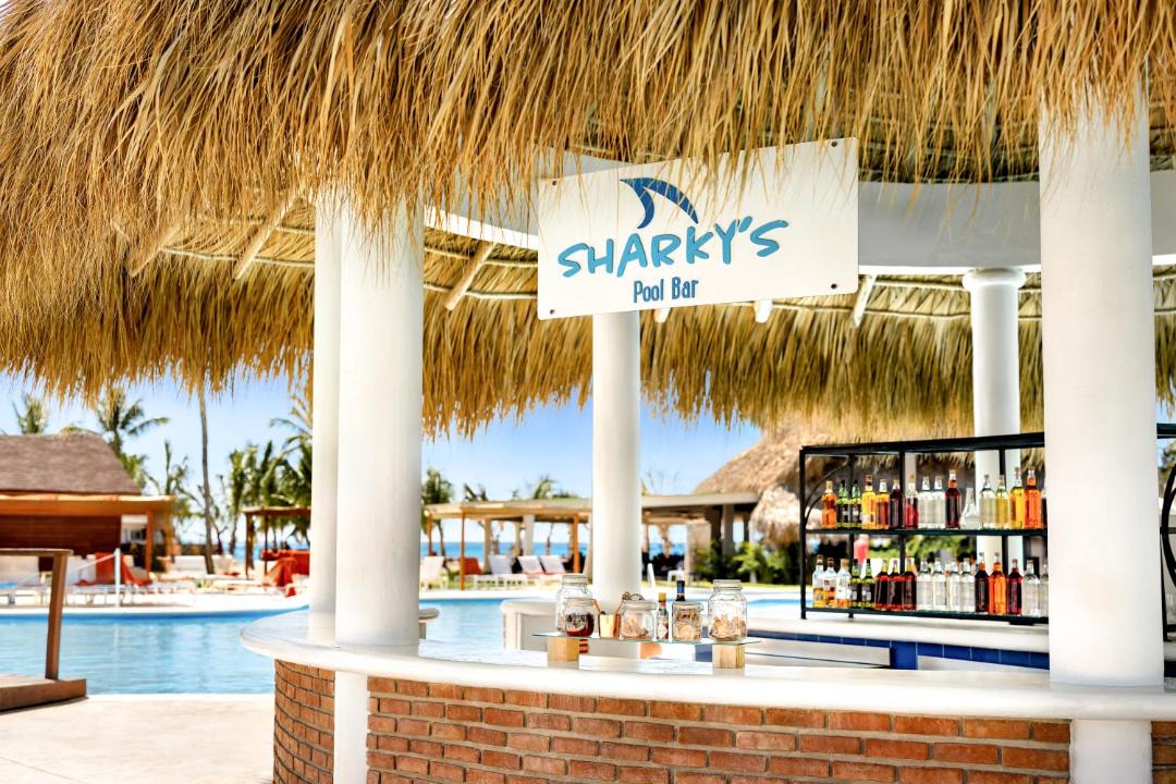 Photo of Others in Dominicus