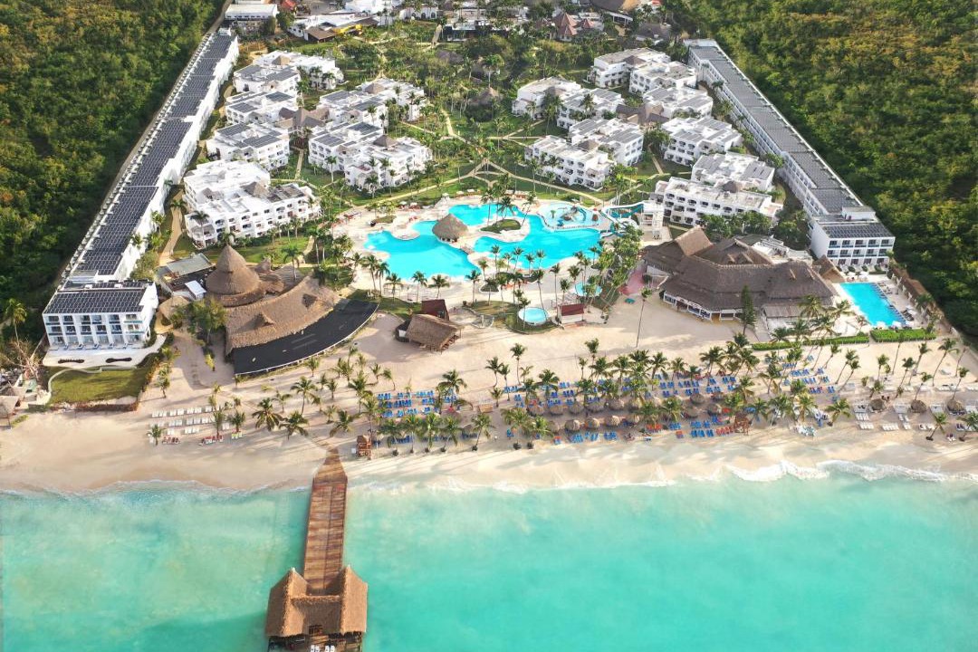 Photo of Others in Dominicus