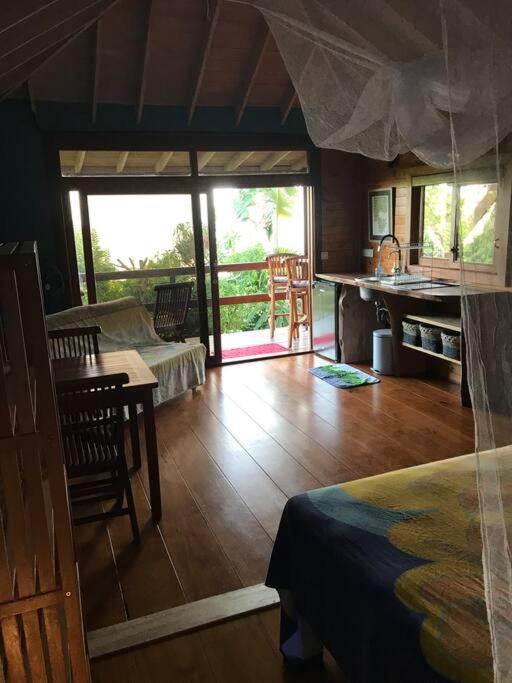 Photo of Others in Moorea-Maiao
