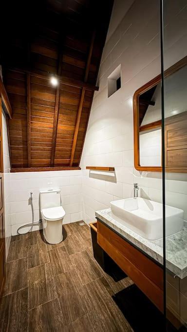 Photo of Bathroom in Temukus