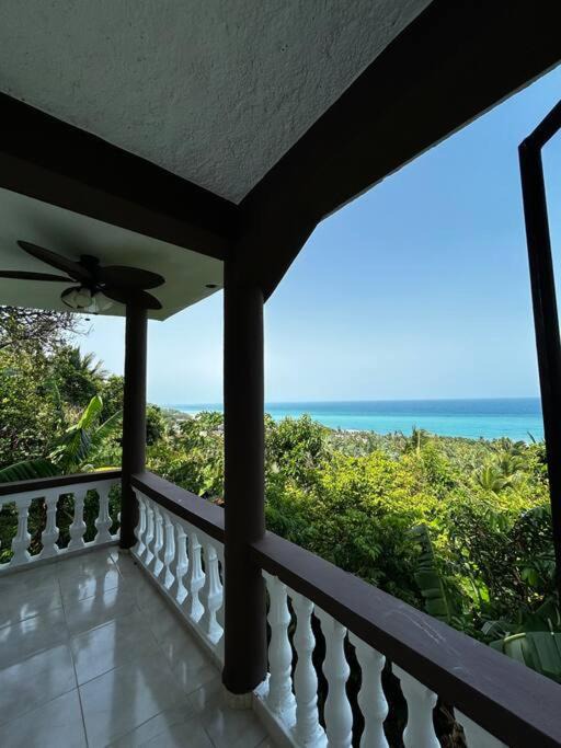 Photo of Patio Balcony in Los Patos
