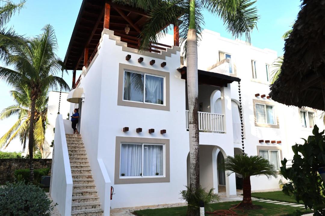 Photo of Buildings in Dominicus