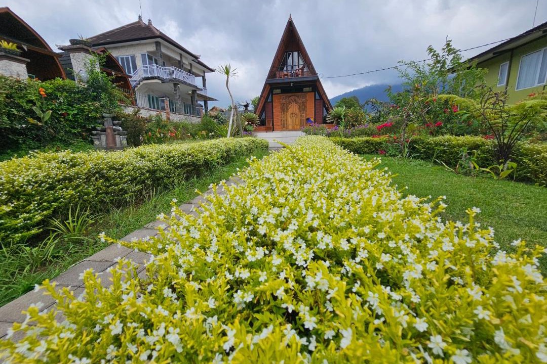 Photo of Buildings in Candikuning