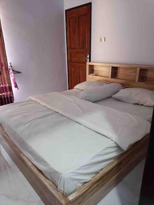 Photo of Bedroom in Kalibukbuk