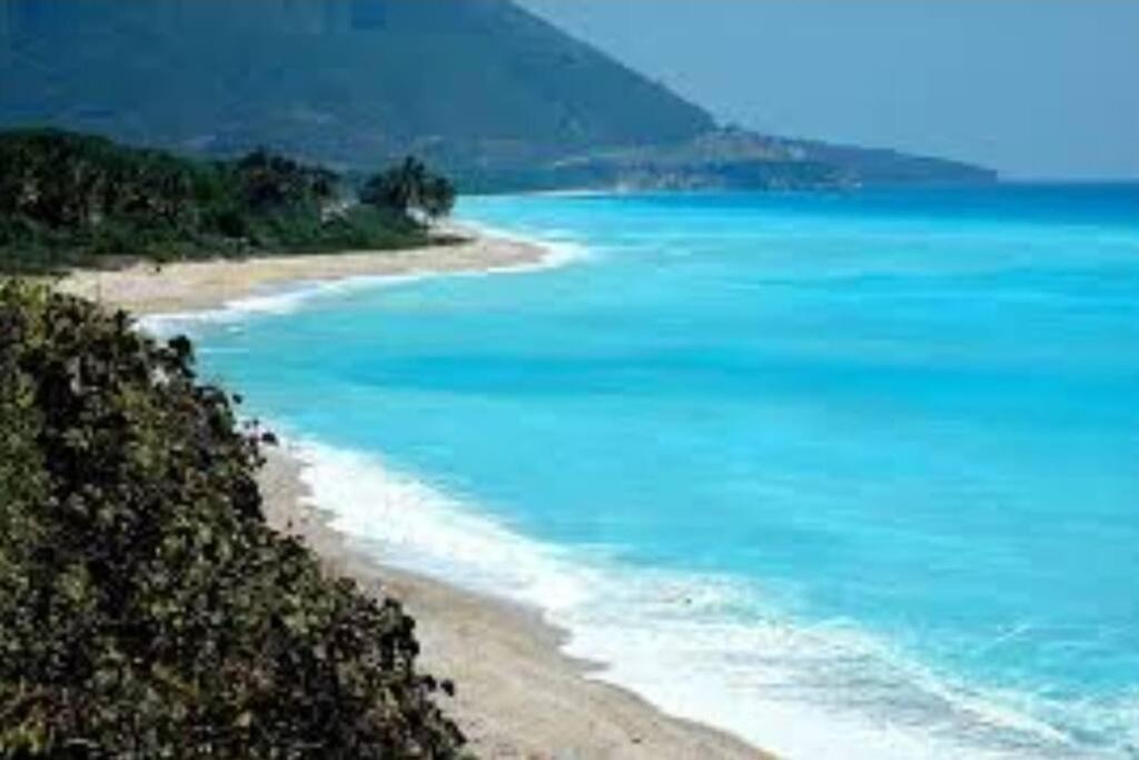 Photo of Others in Paraiso