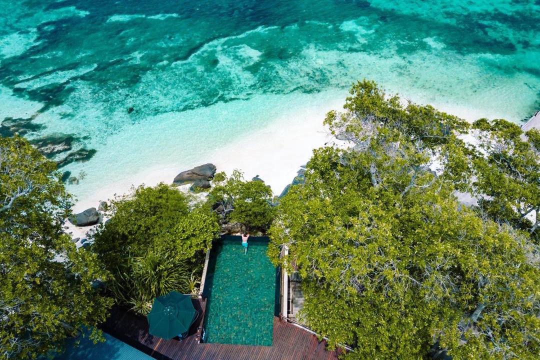 Photo of Others in Round Island