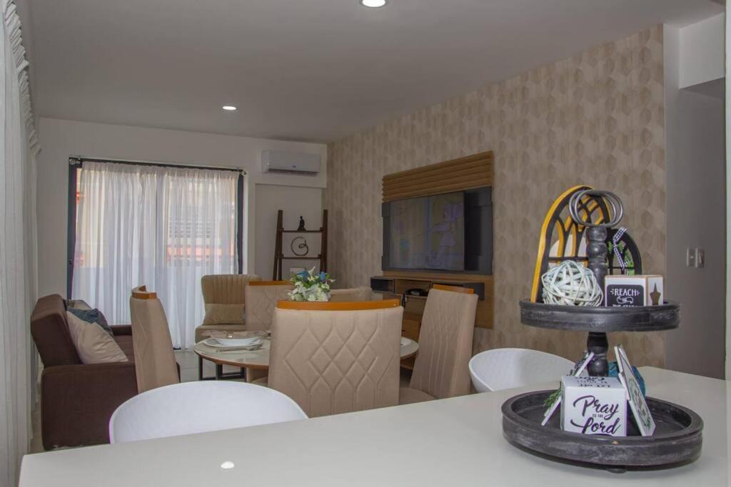 Photo of Livingroom in Viejo Arroyo Hondo