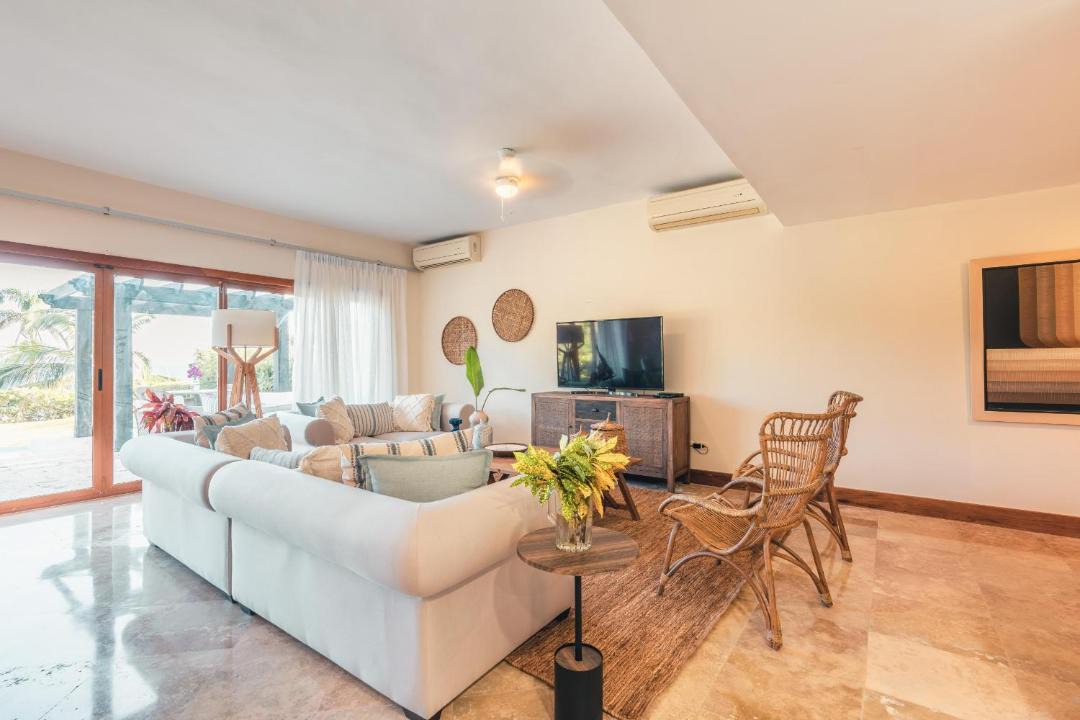Photo of Livingroom in Puerto Bahia