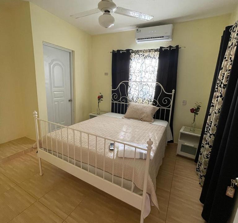 Photo of Bedroom in Pantoja