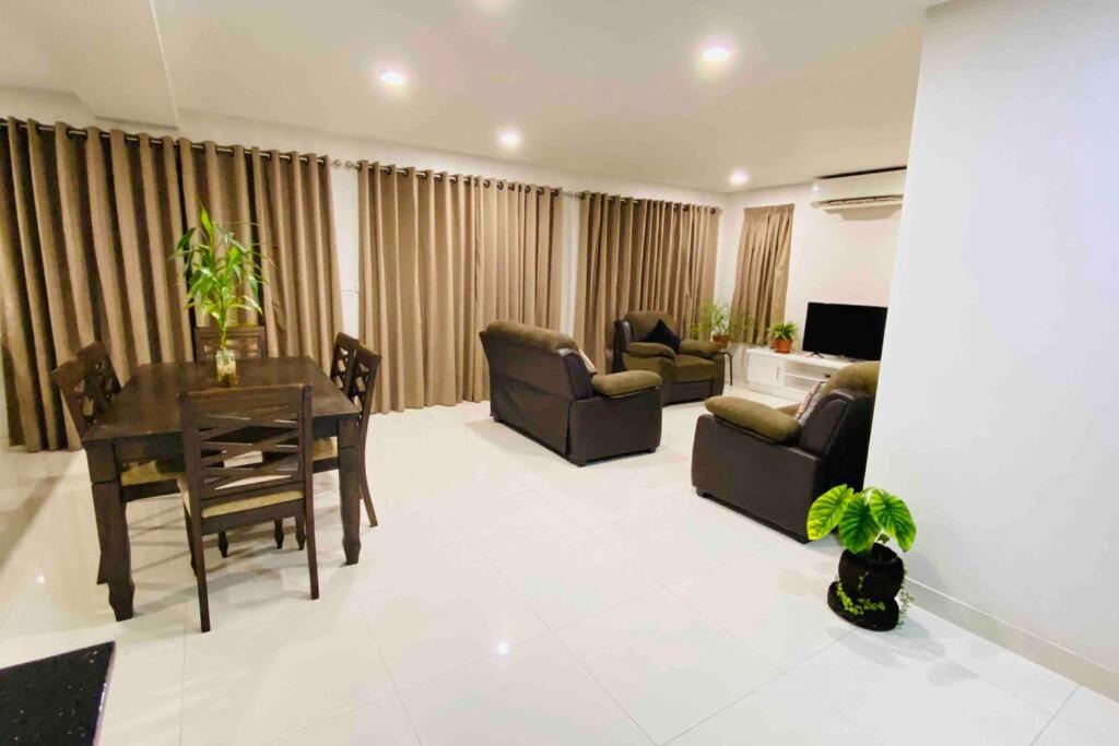 Photo of Livingroom in Lautoka