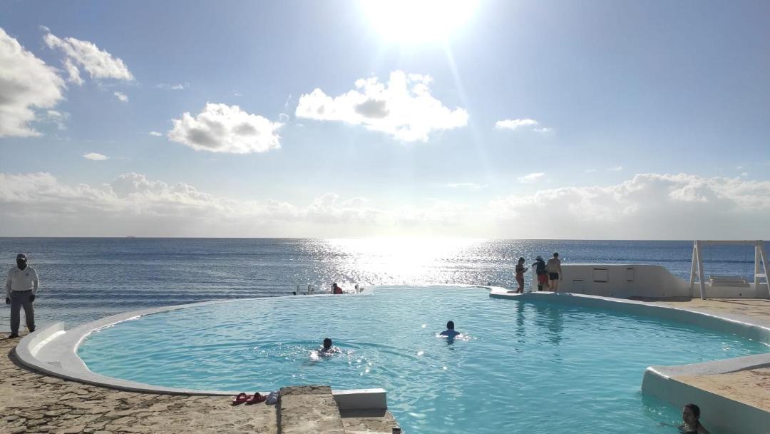 Photo of Others in Dominicus