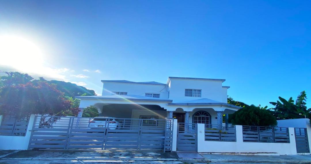 Photo of Buildings in Residencial El Doral