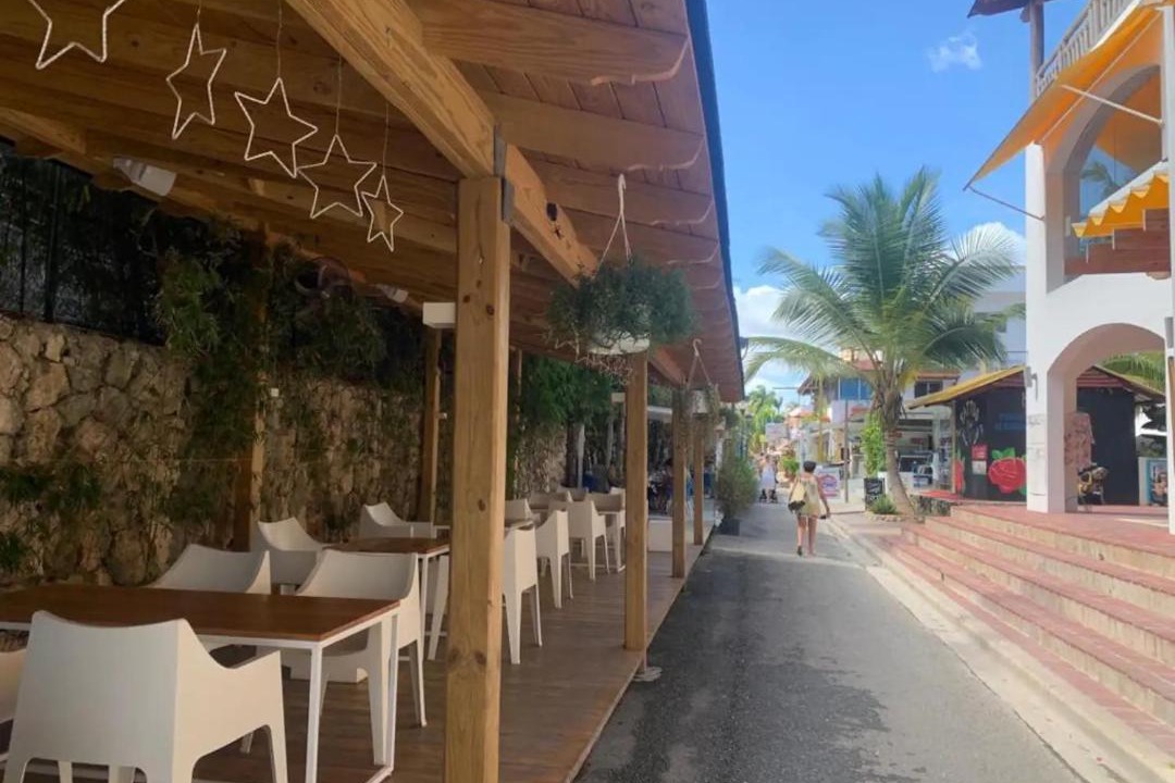 Photo of Others in Dominicus
