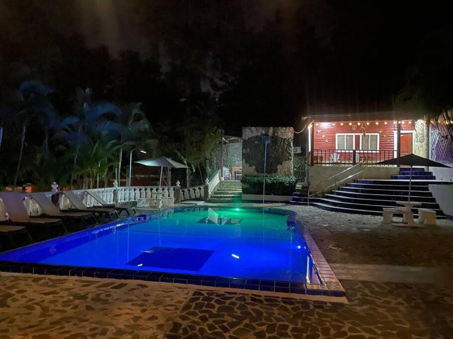 Photo of Outdoor in Pedro Brand