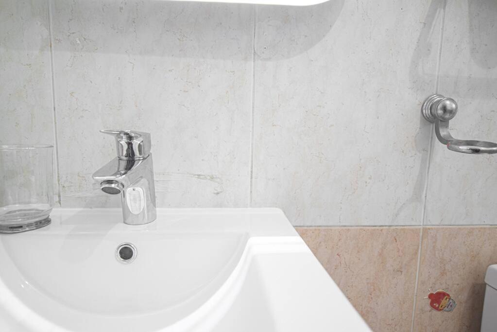 Photo of Bathroom in Evaristo Morales