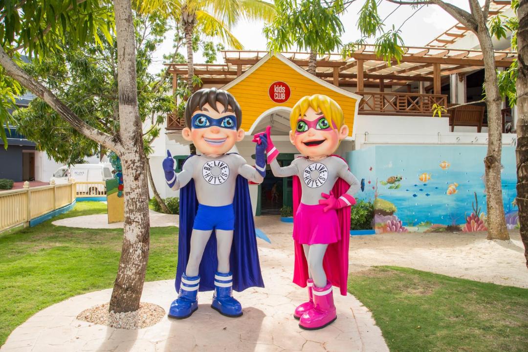 Photo of Others in Dominicus