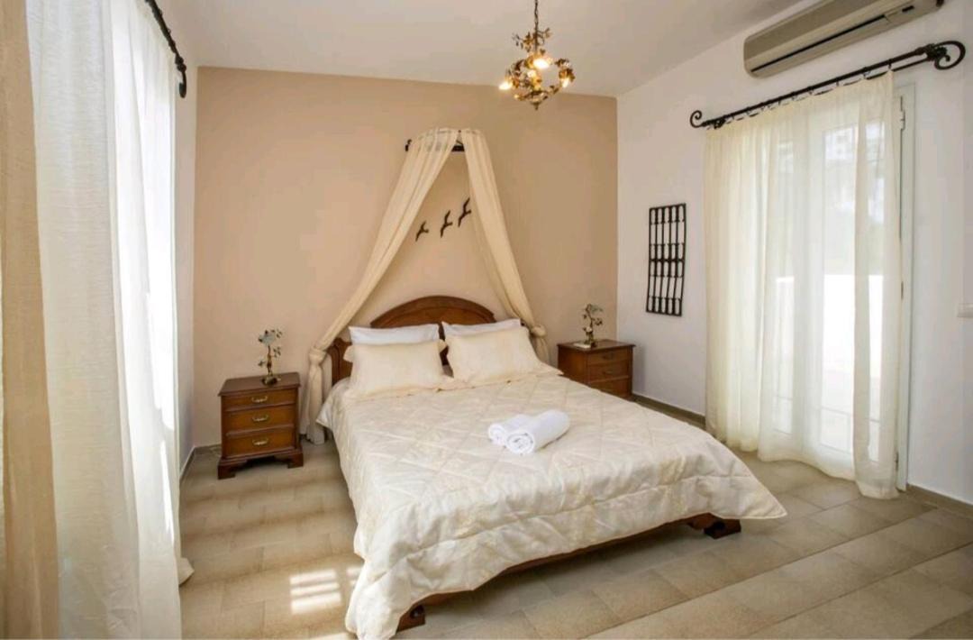 Photo of Bedroom in Exomvourgo