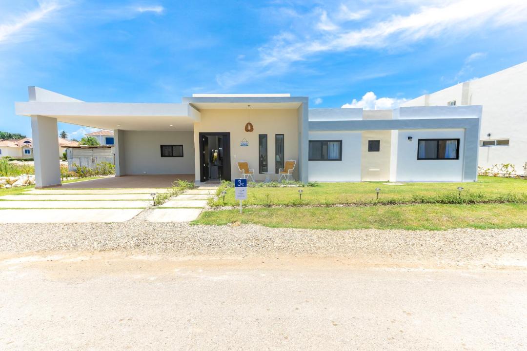 Photo of Buildings in Playa Chiquita