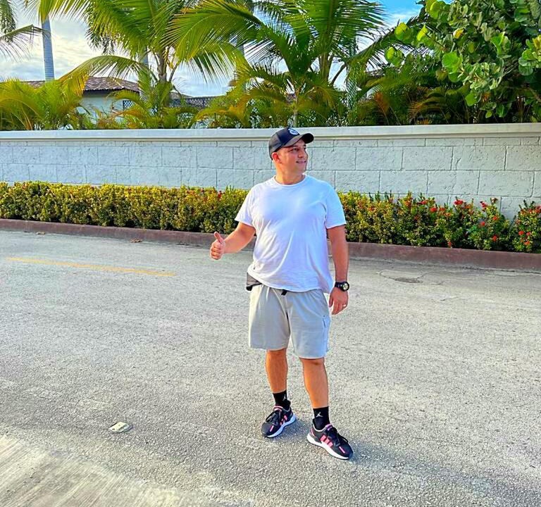 Photo of Human In Picture in Playa Bibijagua