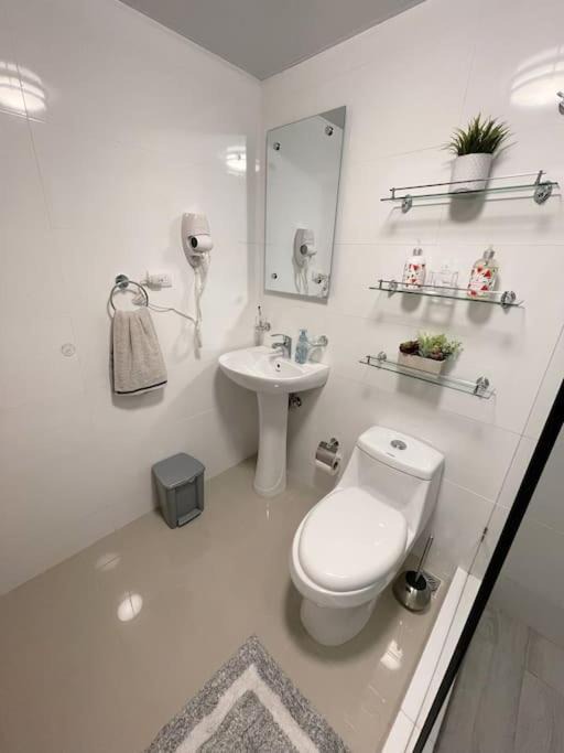 Photo of Bathroom in Llanos de Gurabo I