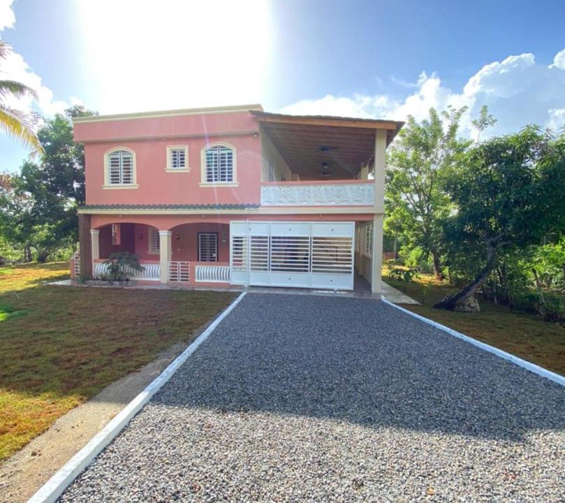 Photo of Buildings in Samana