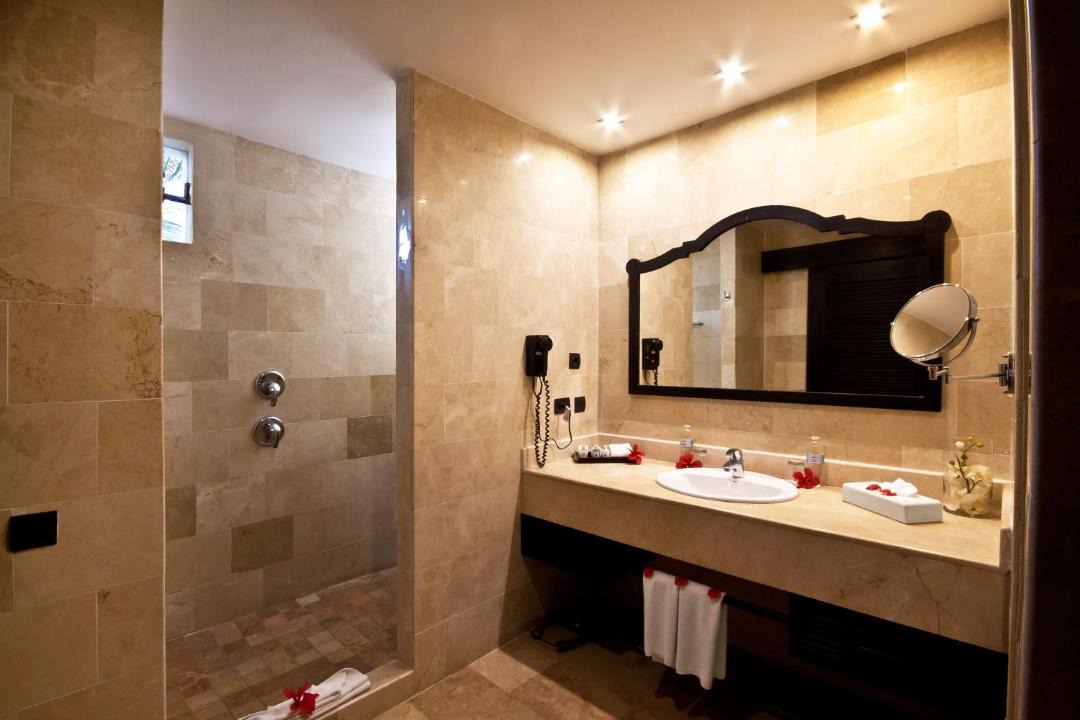Photo of Bathroom in Dominicus