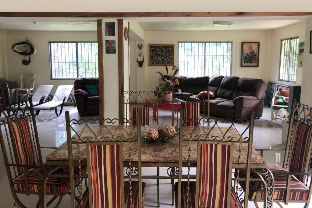 Photo of Livingroom in Bonao