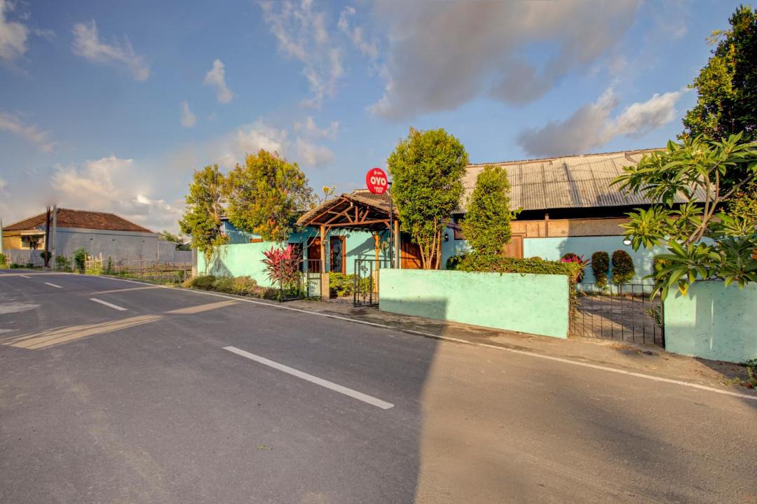 Photo of Others in Padonan