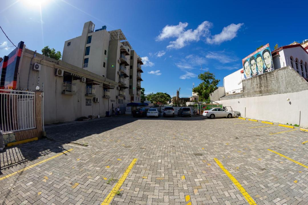 Photo of Buildings in Gascue