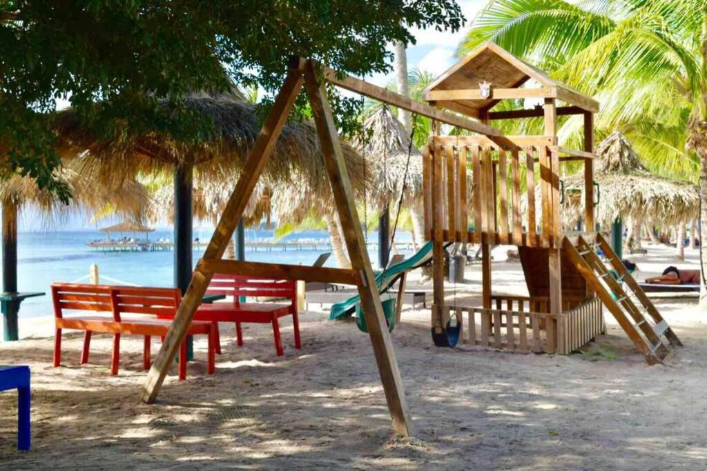 Photo of Others in Dominicus