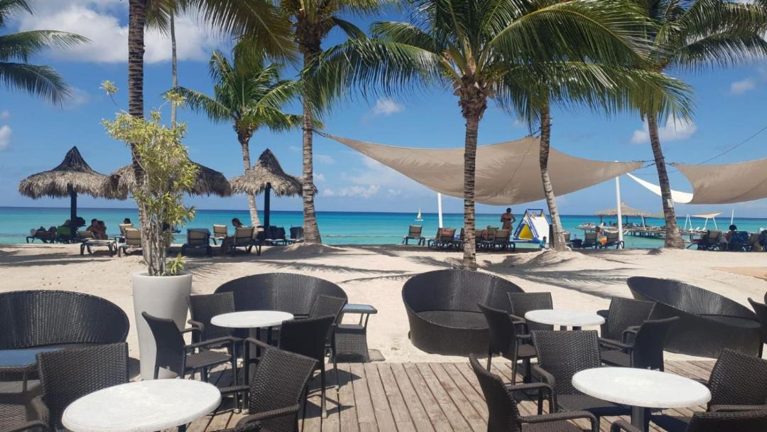 Photo of Others in Dominicus
