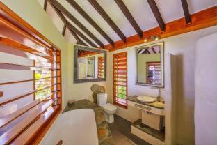 Photo of Bathroom in Tagaqe