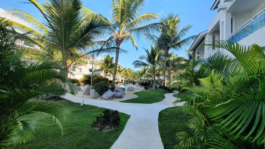 Photo of Others in Dominicus
