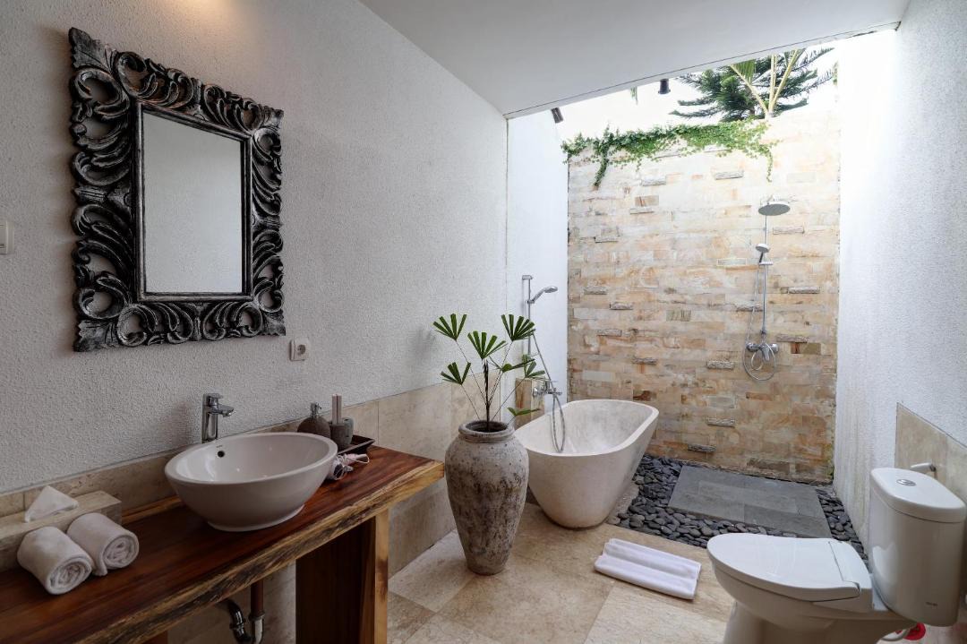Photo of Bathroom in Kedewatan