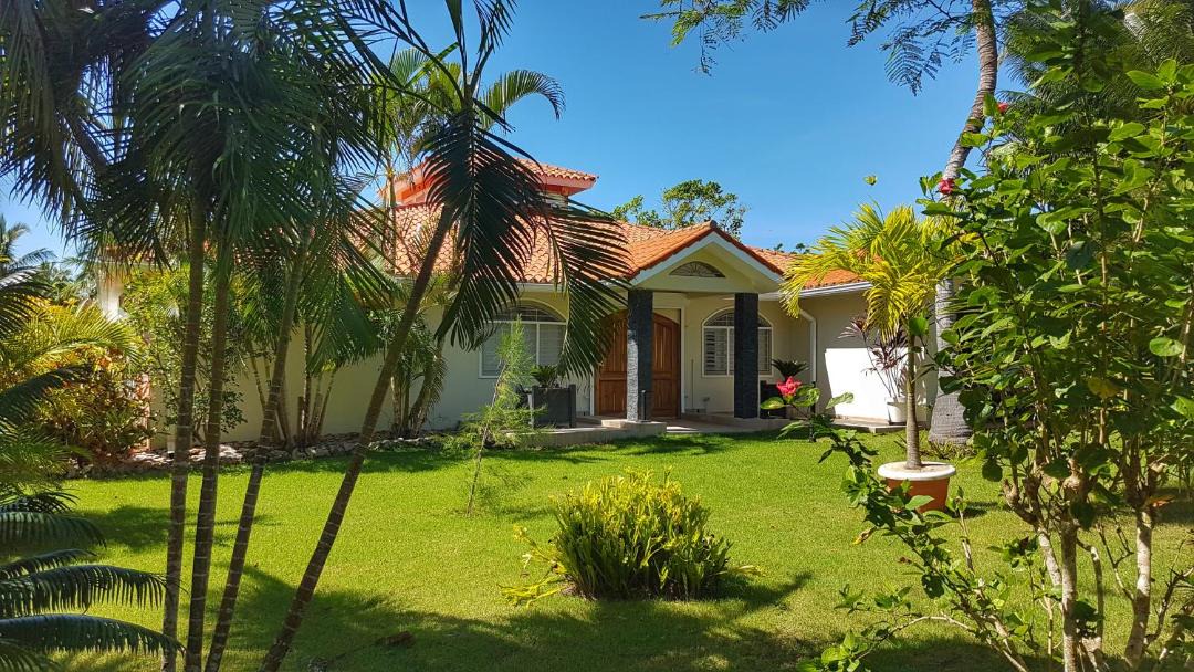 Photo of Buildings in Samana