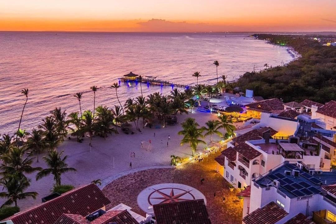 Photo of Others in Dominicus
