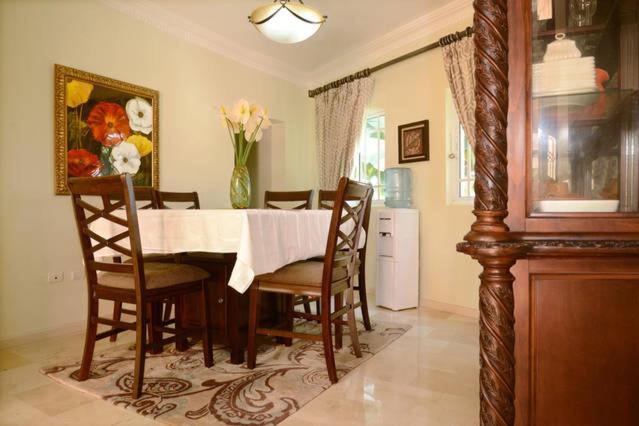 Photo of Livingroom in Nuevo Arroyo Hondo