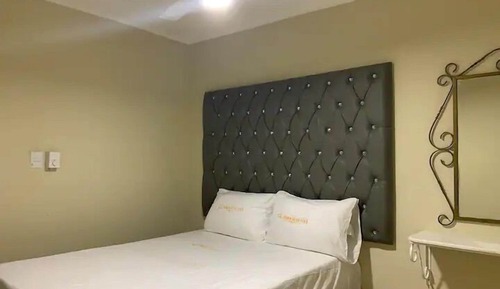 Luxury Room, 1 Queen Bed, Concierge Service, City View