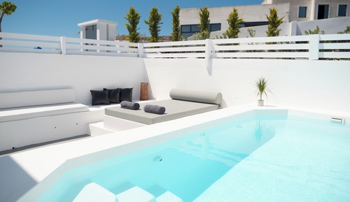 Suite with Pool