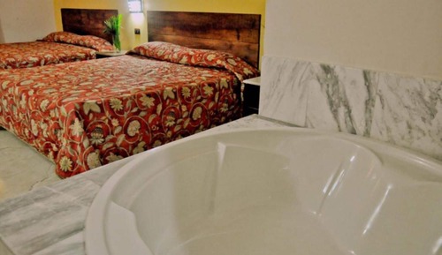 Executive Studio Suite