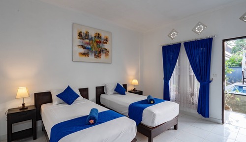 Standard Twin Room