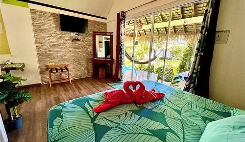 Bungalow, Partial Sea View, Garden Area