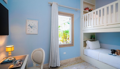Luxury Pool Family Suite
