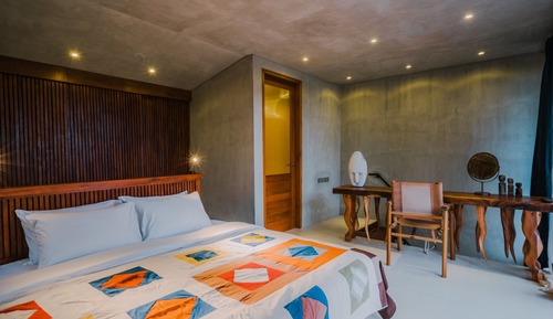 Deluxe Teak Room with Balcony